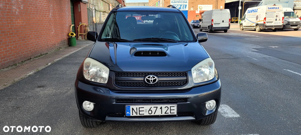 Toyota RAV4 2.0 D-4D 4x4 - 10