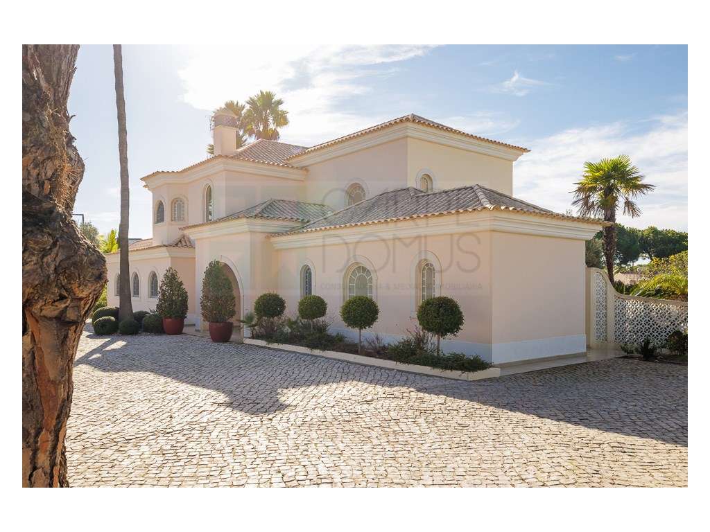 Moradia V4 inserida no campo de Golfe, Vale de Lobo, Algarve-59