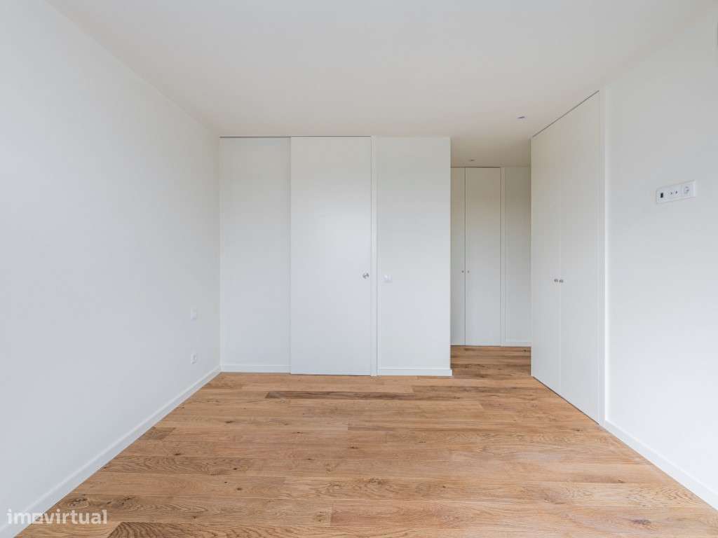 Apartamento T3 com 3 frentes em Matosinhos sul, no edifício Nautilus-24