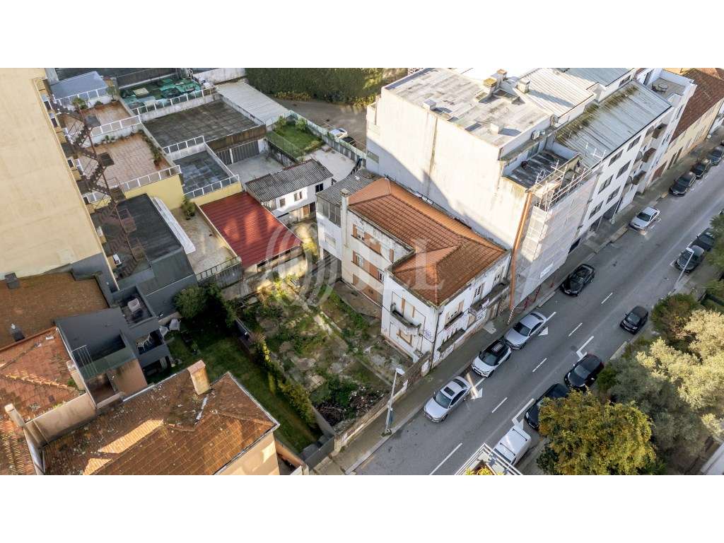 Prédio para reabilitar em Paranhos, Porto - Grande imagem: 4/6
