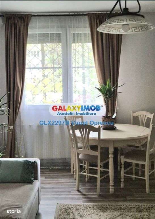 Apartament 3 camere, 2 bai centrala proprie,renovat, bloc tip H, Titan