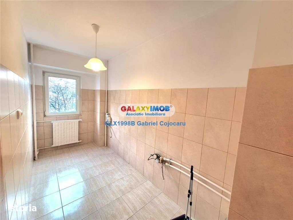 Baba Novac-metrou Dristor 7min-garsoniera 40 mp\/an1984\/bloc reabil - Imagine principală: 5/8