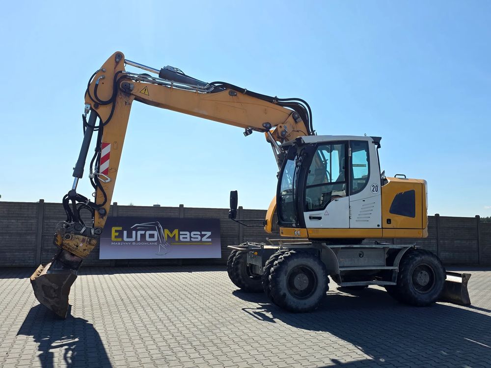 Liebherr A918 compact, 2014 rok, sw 48 likufix szybkozłącze 2014