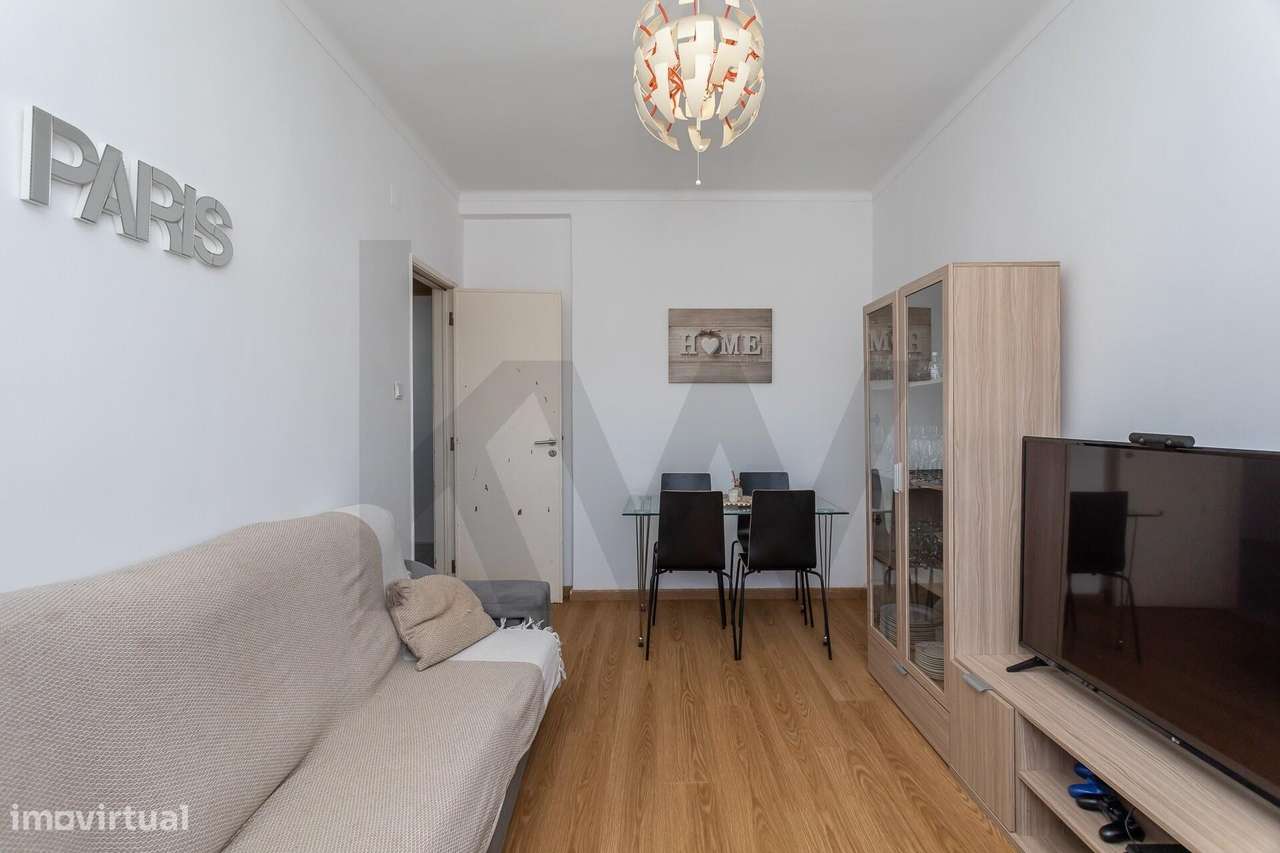 Apartamento T4 com 2 Varandas | Perto da Estação do Fogueteiro e RioSu - Grande imagem: 4/41