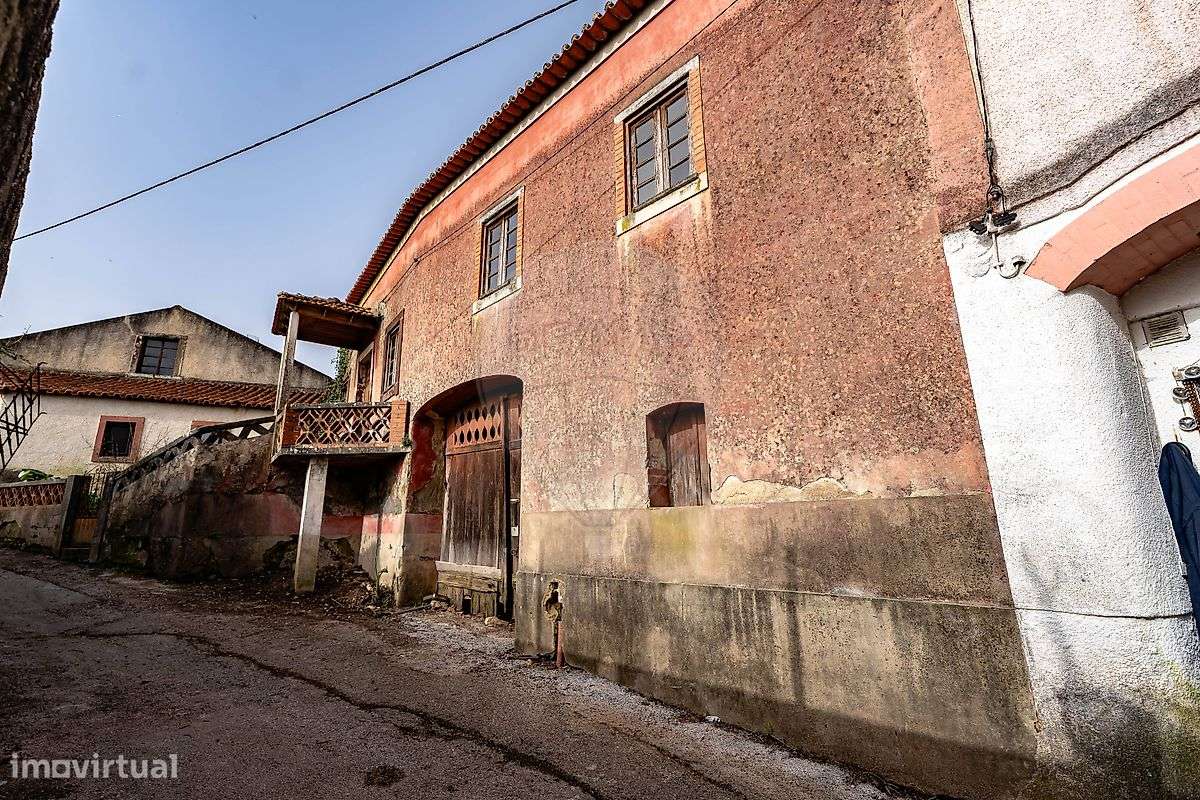 Moradia T4 para venda-24