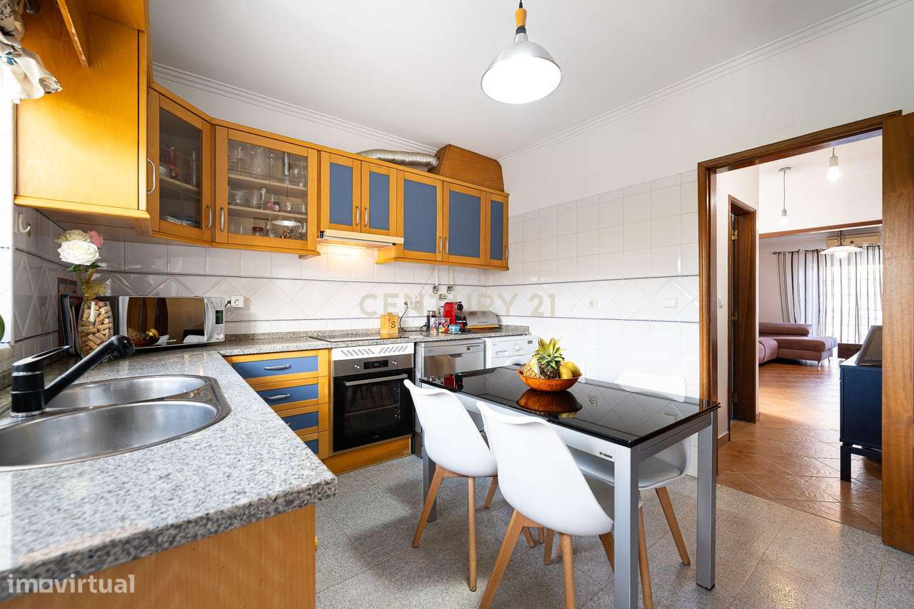 Moderna Moradia T3 em Quinta do Conde, Sesimbra - Grande imagem: 3/45