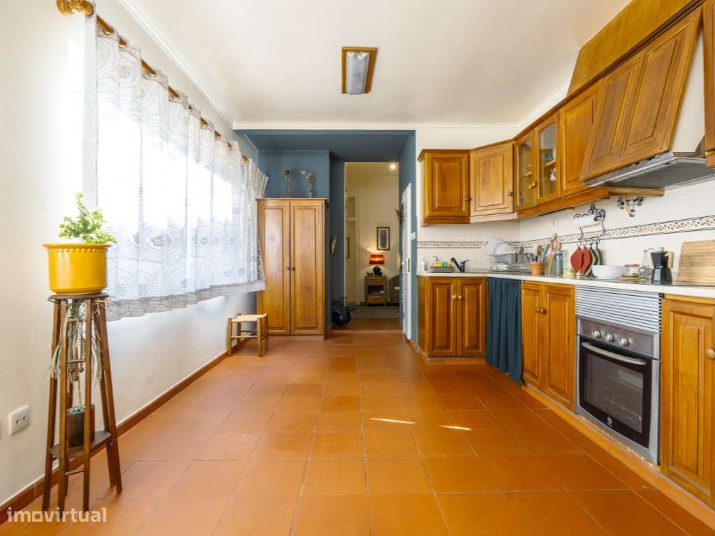 Apartamento T4 Duplex na Parede-32