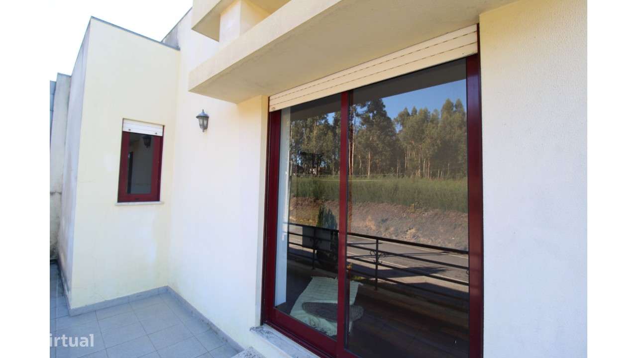 T2 grande com terraços junto ao golfe de Ponte de Lima (Fornelos) - Grande imagem: 4/21