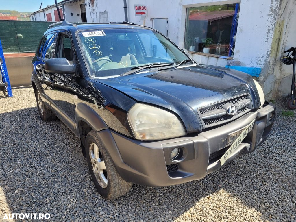 Bara fata Hyundai Tucson 2006 - 2010 NEGRU (920) model fara spalatoare far CU DEFECTE - 3