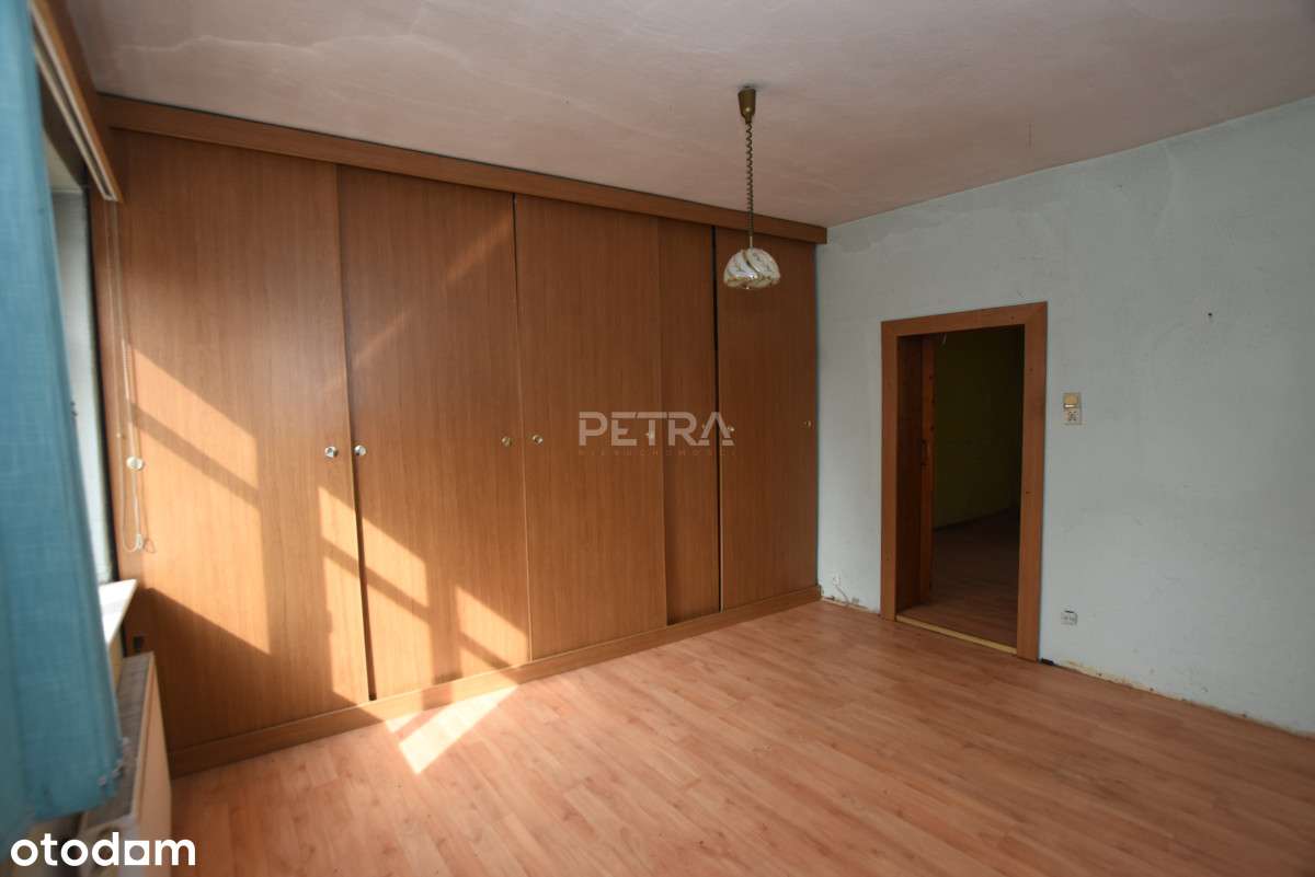 Dom + zabudowania działka-1757m2-8