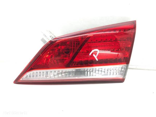 LAMPA TYŁ PRAWA WEWNĘTRZNA HYUNDAI i40 I (VF) 2012 - 2022 1.7 CRDi 100 kW [136 KM] olej napędowy - 1