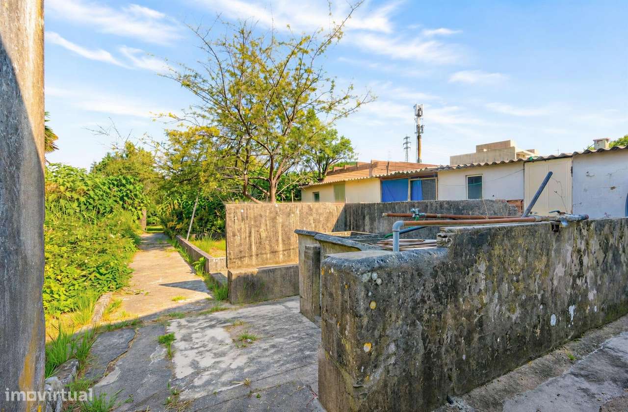 Casa Bifamiliar na Senhora da Hora | 185 m2 | Terreno com Cerca de...-24
