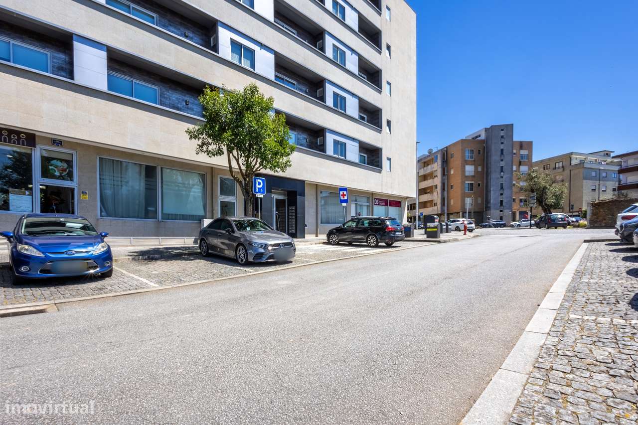 Excelente apartamento T3 no centro da Trofa-9