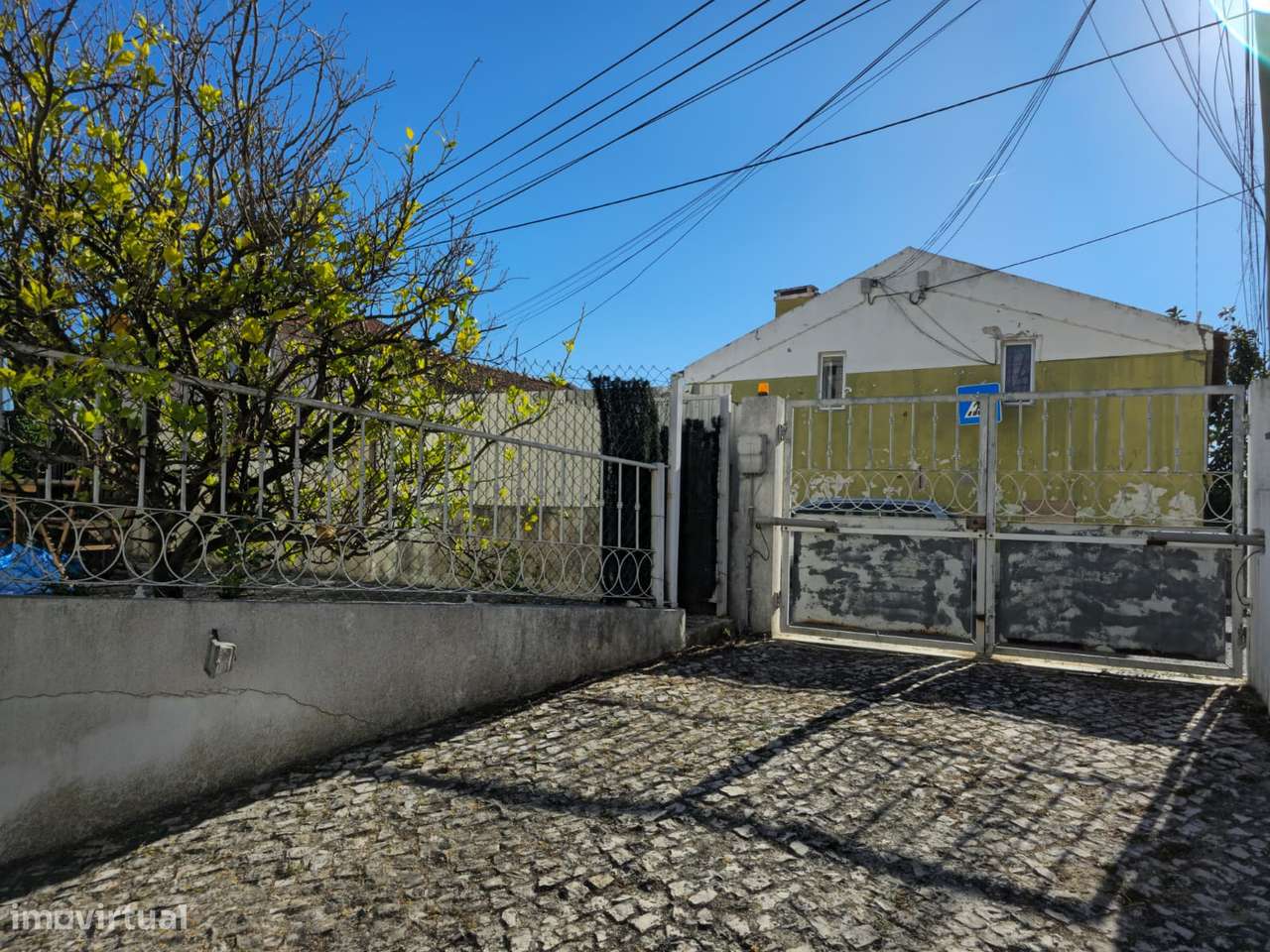 Andar de Moradia jardim garagem em S. Domingos de Rana.-30