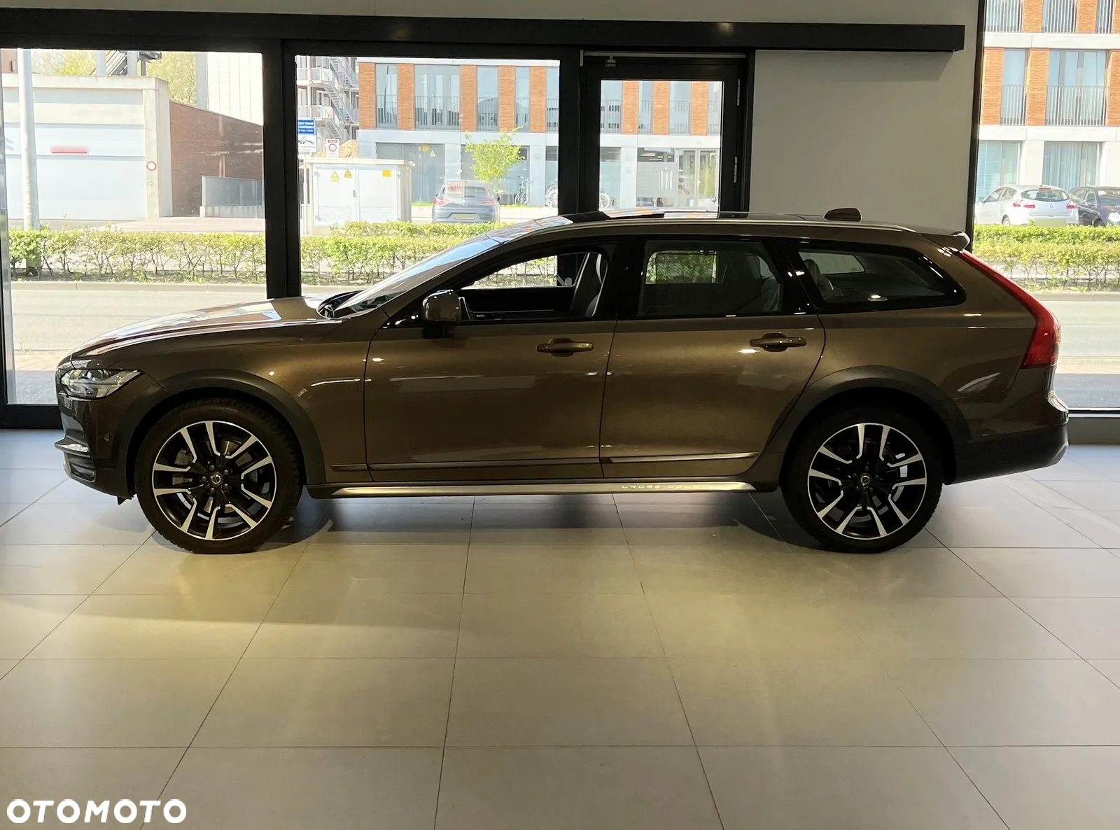 Volvo V90 Cross Country D5 AWD - 5