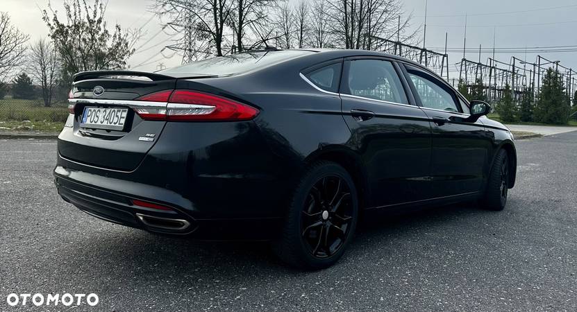 Ford Fusion 2.0 EcoBoost Titanium - 4