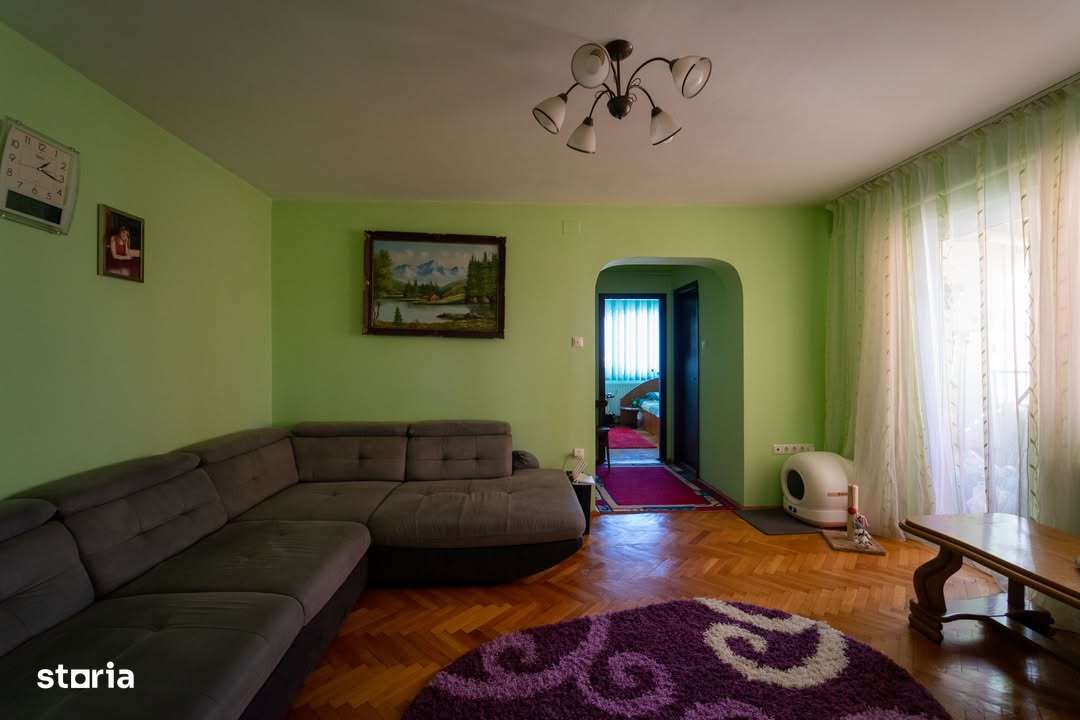 Apartament 4 camere cu centrala zona Vlaicu 75.500 negociabil-4