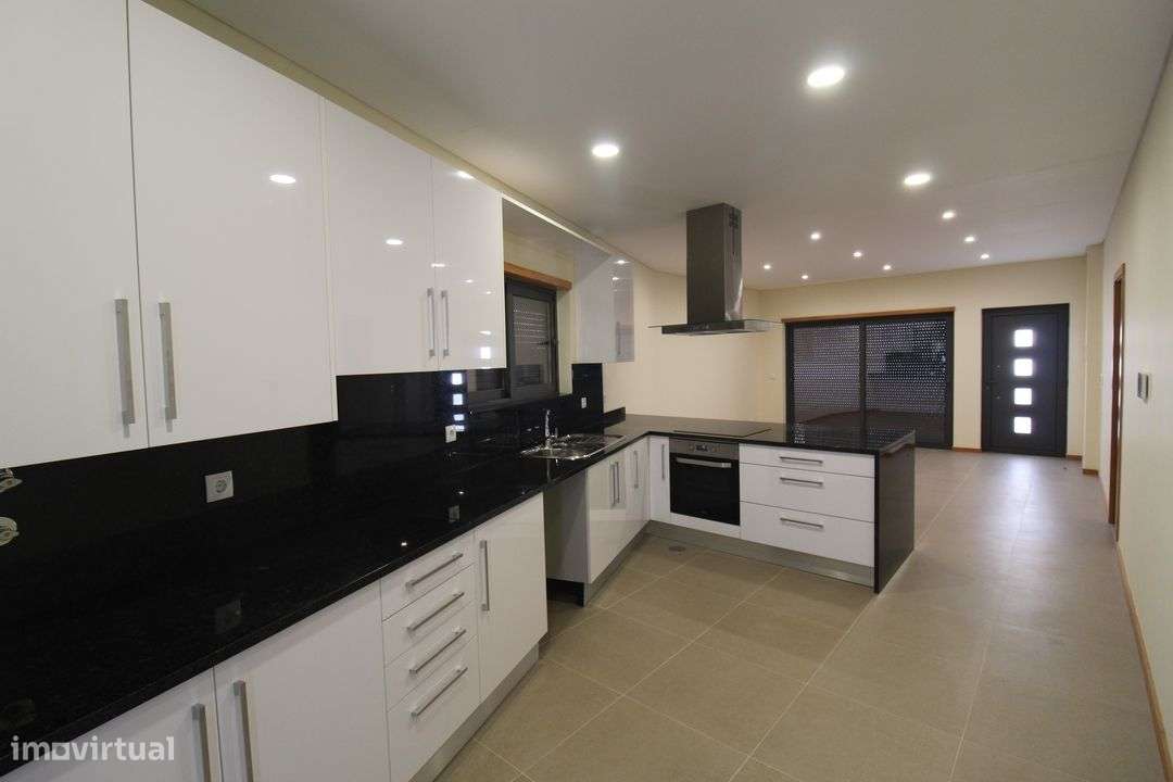 Moradia Geminada T2 nova em Maceda - Grande imagem: 2/16