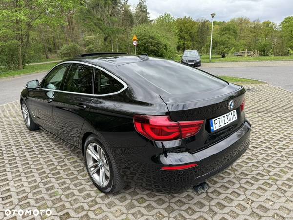 BMW Seria 3 320d Luxury Line sport - 6