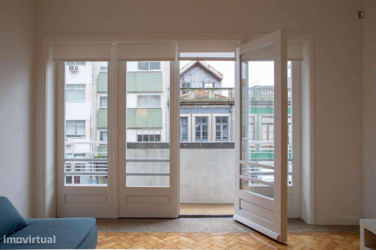 Quarto - localizado em Cedofeita Porto - Grande imagem: 5/26