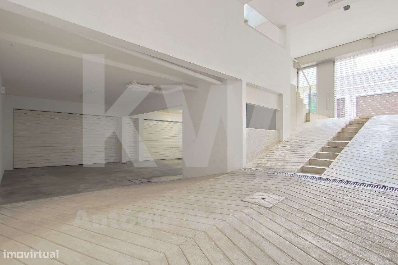 Moradia T3+1 no Bairro da Beira Mar, centro Aveiro-35