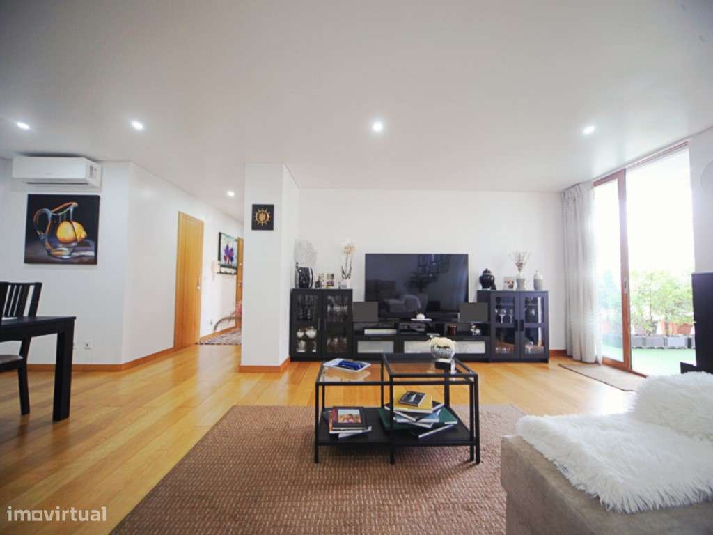 T3 Terraço Estacionamento Arrecadação - Odivelas - Caneças - Grande imagem: 4/56