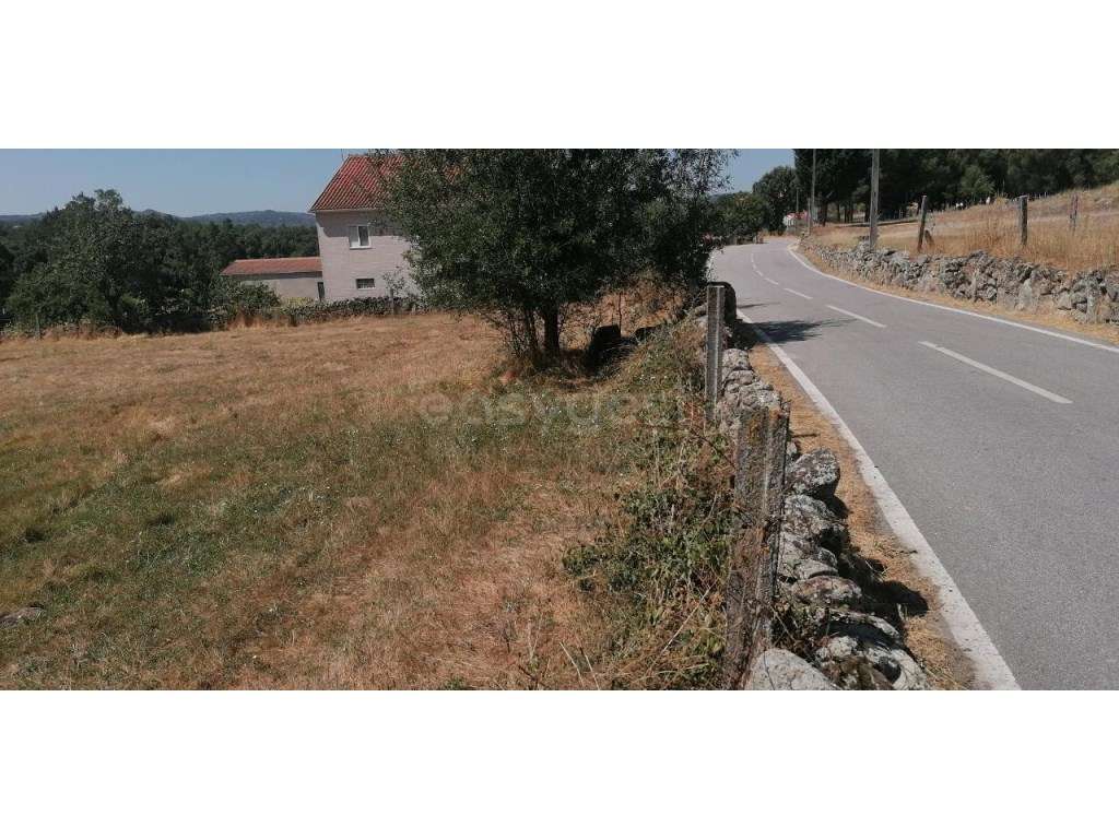 Terreno Rustico de 1.400m2, com viabilidade de construção, situado ... - Grande imagem: 5/12