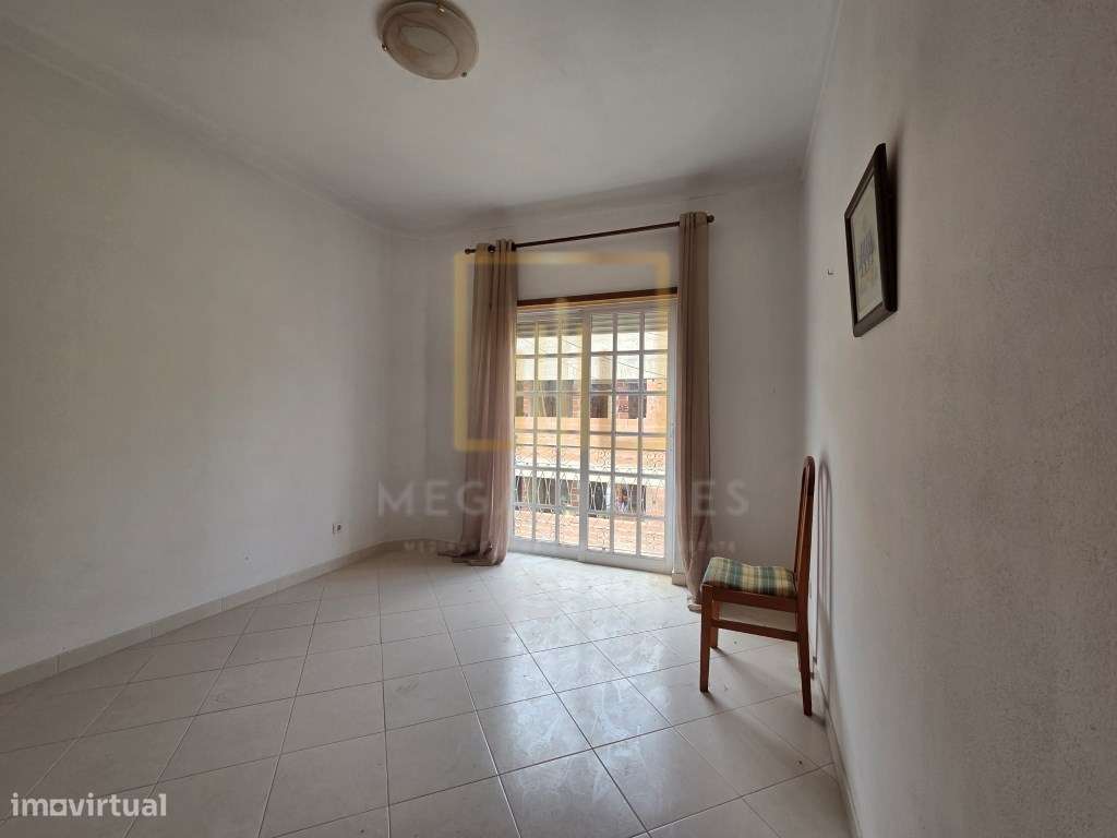 Moradia T5 com piscina + Apartamento T3, em centro de Lagoa (Algarve)-56