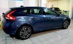 Volvo V40 2.0 D2 Momentum - 1