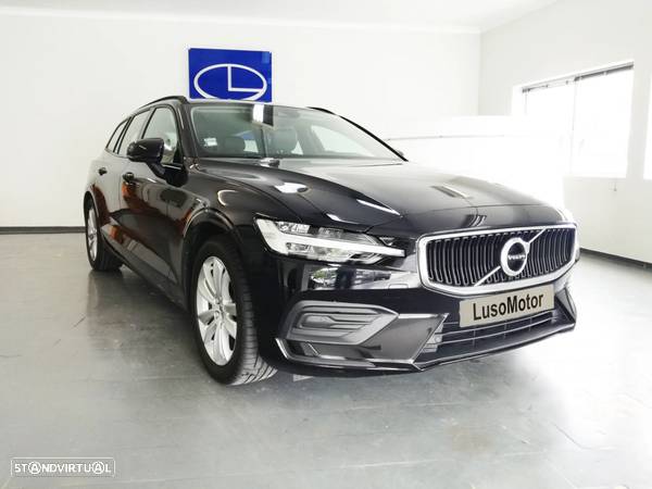 Volvo V60 2.0 D3 Momentum - 3