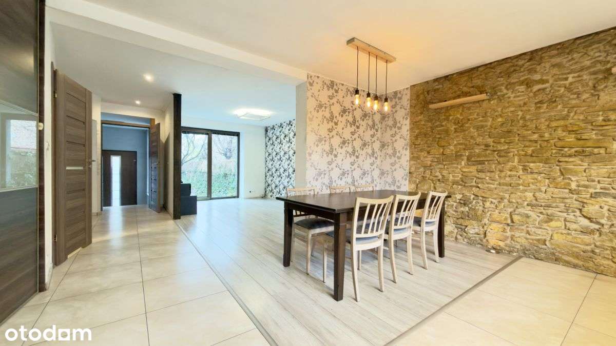 Funkcjonalny i przestronny dom z dużym ogrodem!!! - Pełny obrazek: 4/20