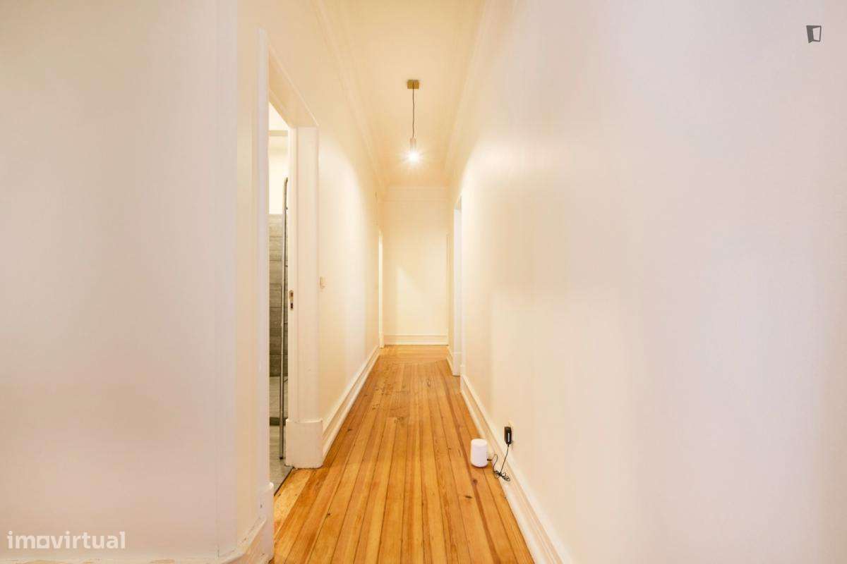 Quarto - localizado em Rato Lisbon - Grande imagem: 2/10