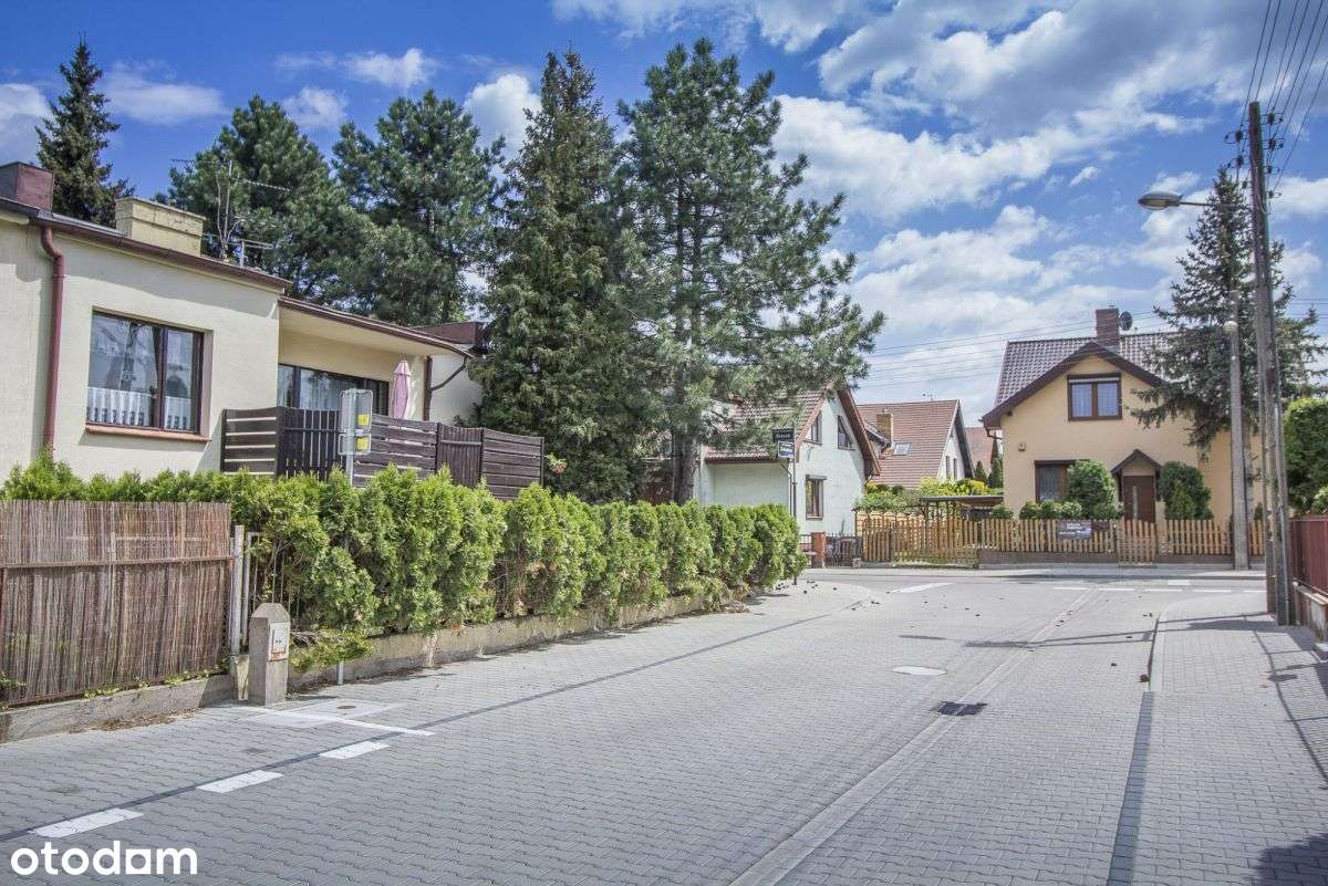 Urokliwy dom, obok Lasek Marceliński, garaż-12