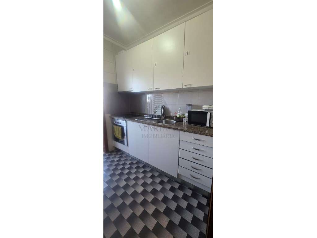 **Apartamento T2 a 500 metros do Metro**-10