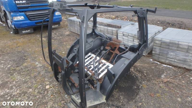 Silnik NEW HOLLAND TSA 135 CASE STEYR  Blok silnika z - 10