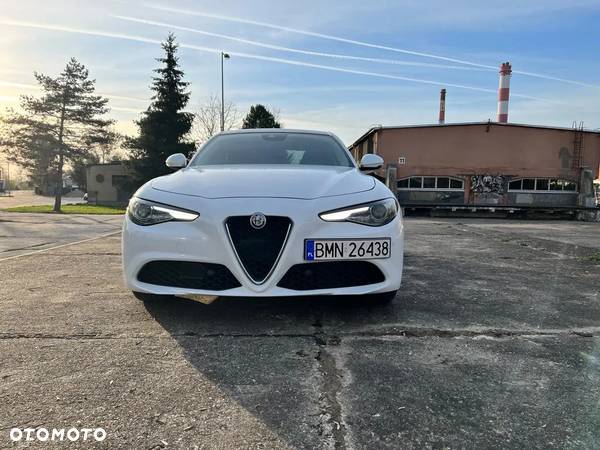 Alfa Romeo Giulia 2.0 Turbo 16V AT8 Veloce Ti - 12