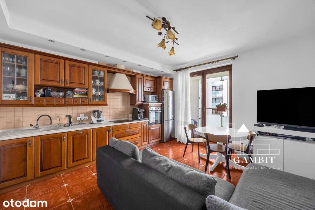 Centrum, 3 pok. balkon i loggia, dwustronne-2