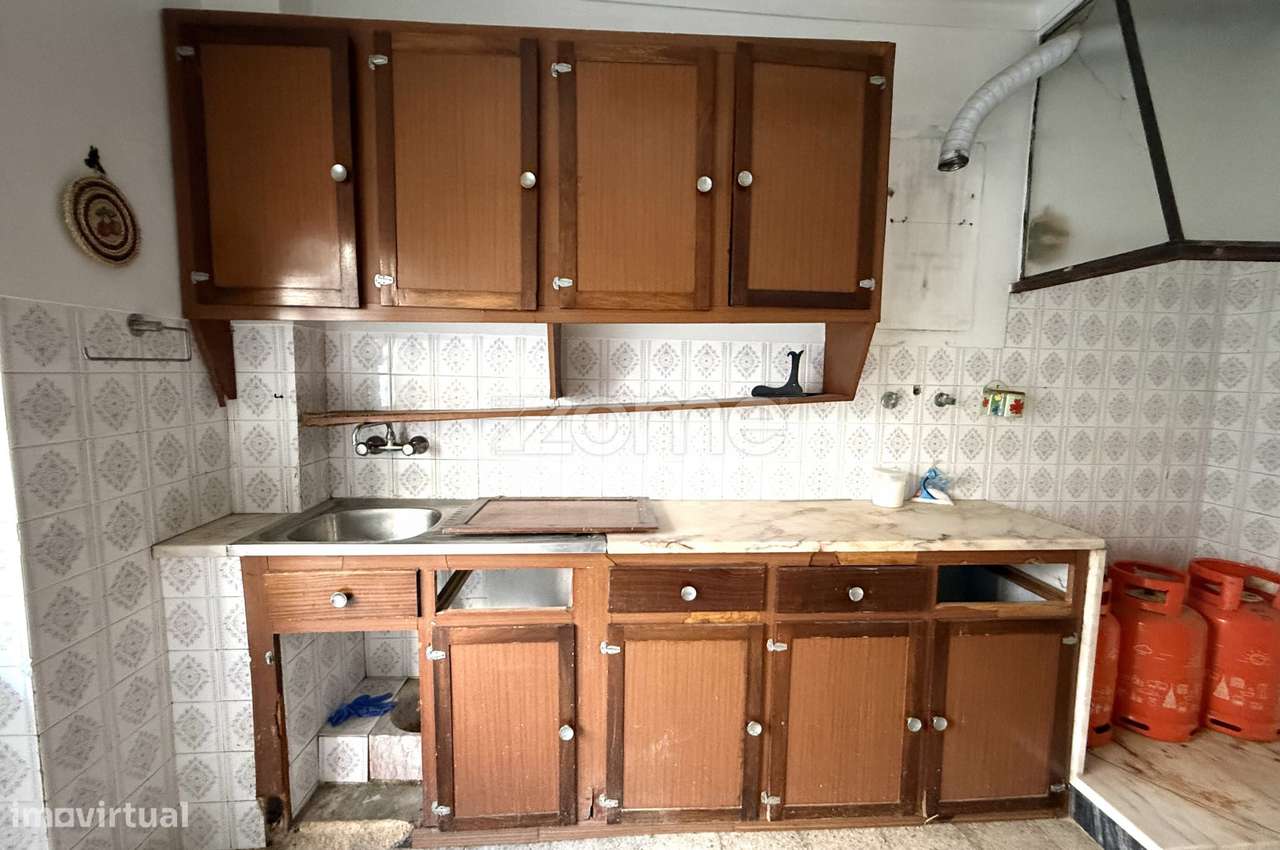 Oportunidade de reforma: apartamento de 1 quarto com terraço privat...-13