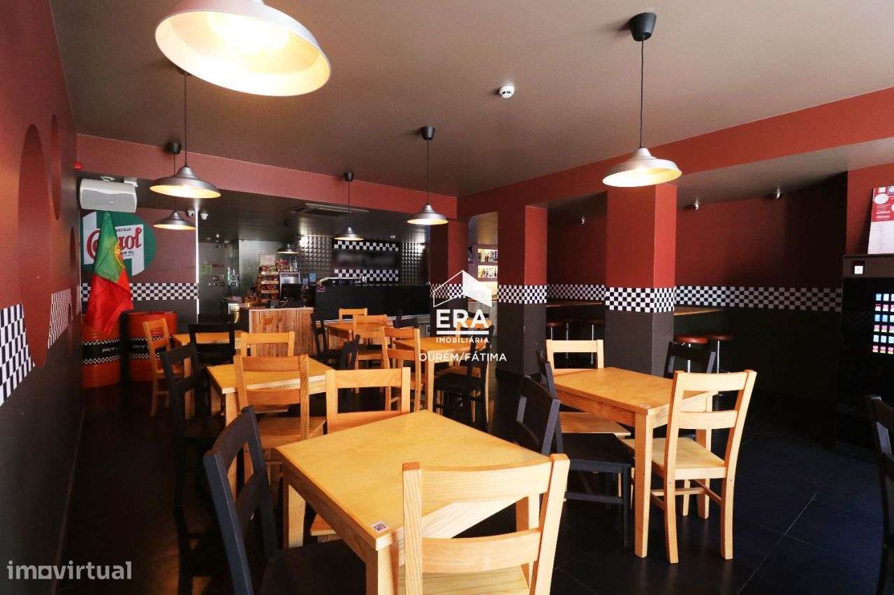 Espaço comercial no centro da cidade de Ourém - Grande imagem: 2/21