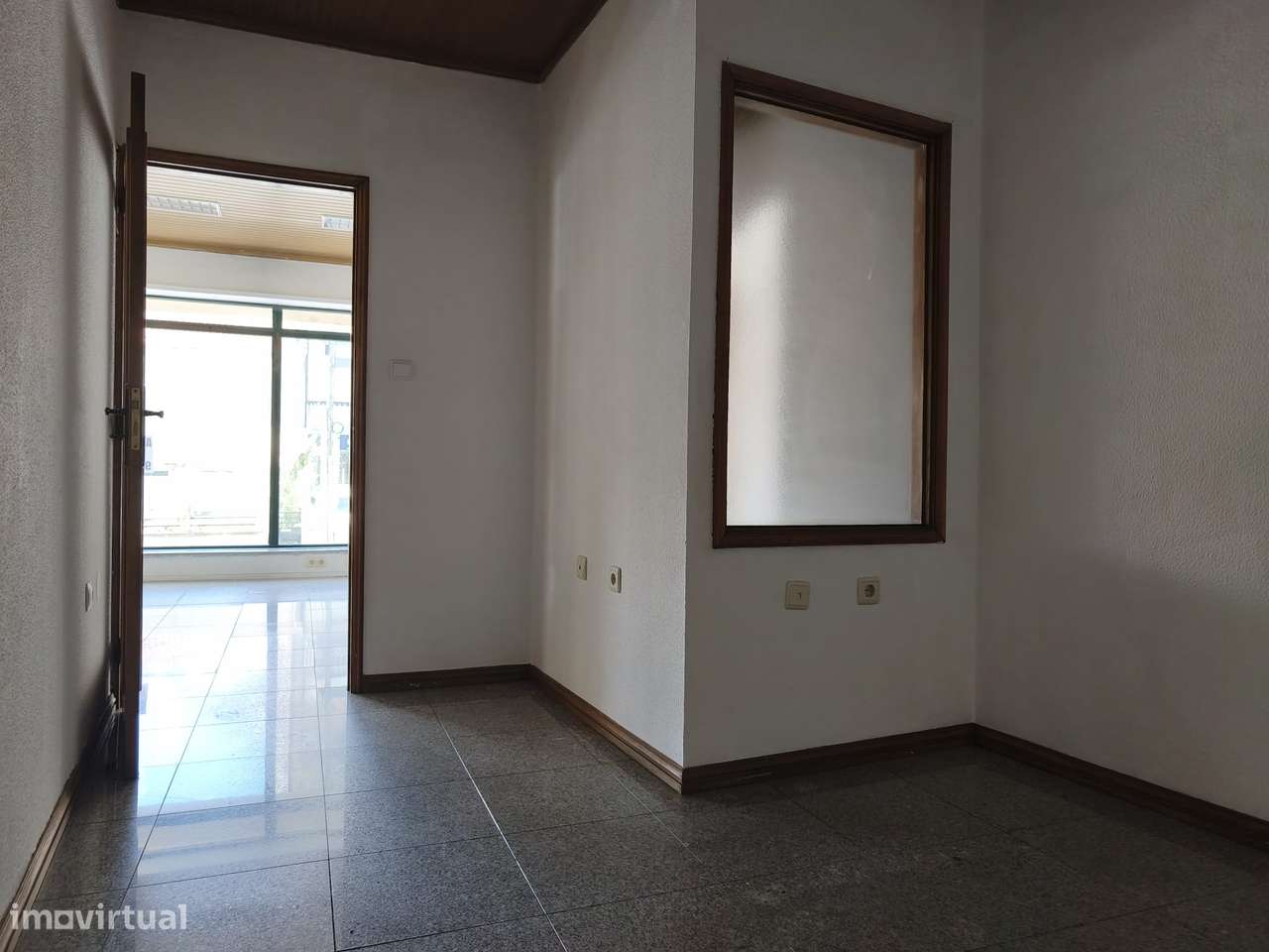 Loja com 48,2 m² na Rua D. Afonso Henriques – Rio Tinto-5