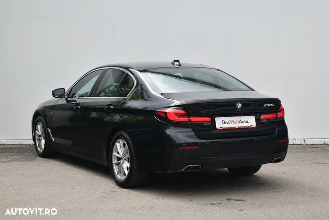 BMW Seria 5 530e Aut. - 3