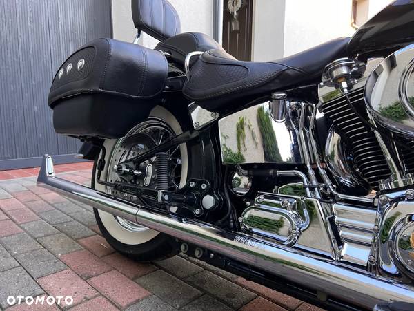 Harley-Davidson Softail Deluxe - 26