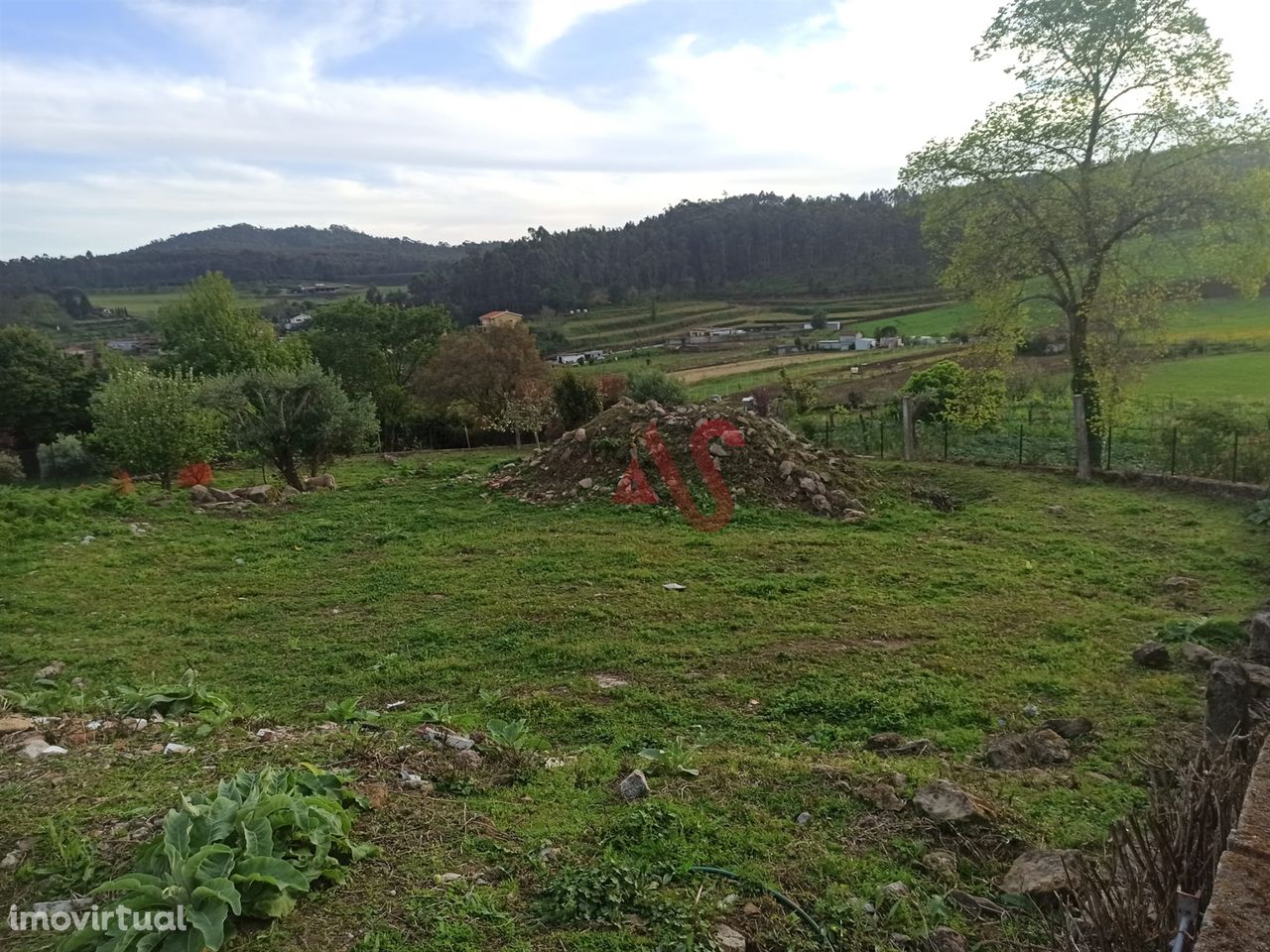 Terreno para construção em Abade de Neiva, Barcelos