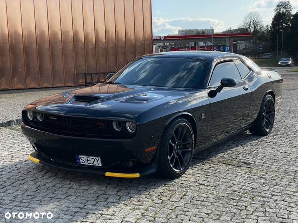 Dodge Challenger 6.4 Scat Pack - 1