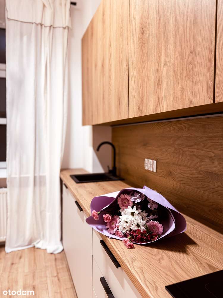 2 pok. w odrestaurowanej kamienicy!Stylowe i elegancke!Bez prowizji!-1