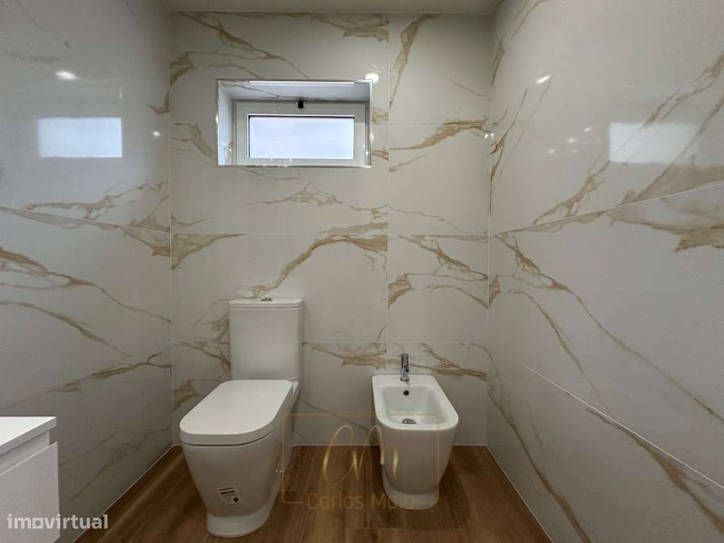 Apartamento T3 c/lugar de garagem-24