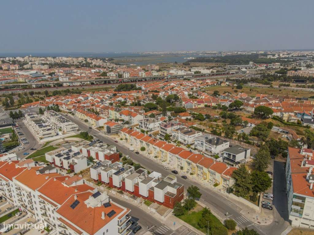 Apartamento Duplex T3+2 Parque Luso Box para Duas Viaturas-46