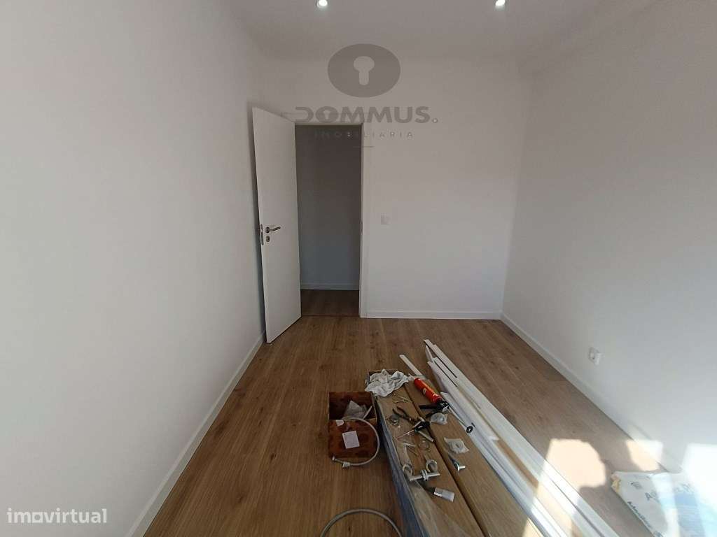 Apartamento T2 Totalmente Remodelado no Cacém-14