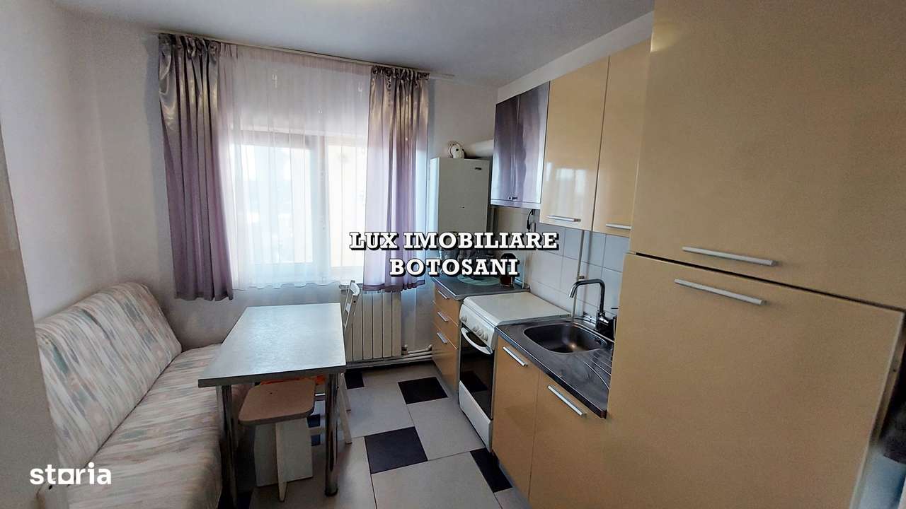 Apartament 3 camere, zona Carrefour-5