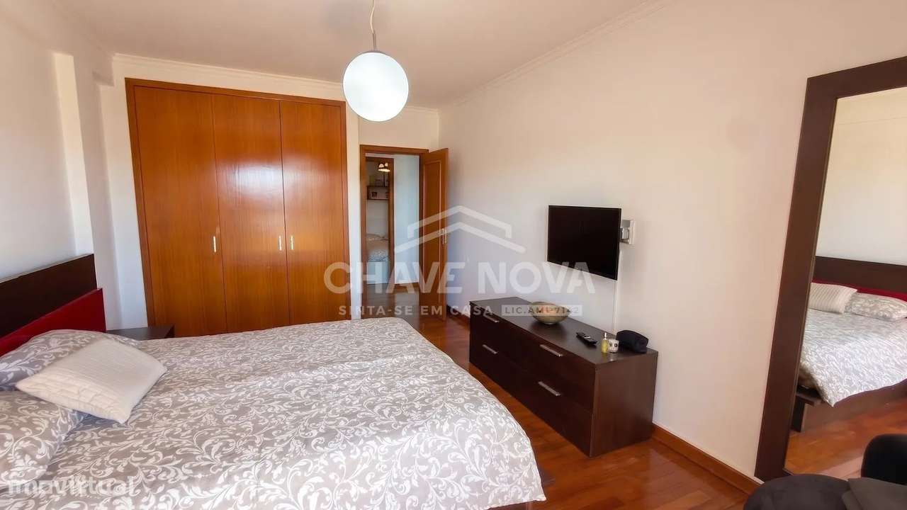 JD - Apartamento T1+1 Último Piso, Lugar Garagem, Canidelo. Mobilado-14